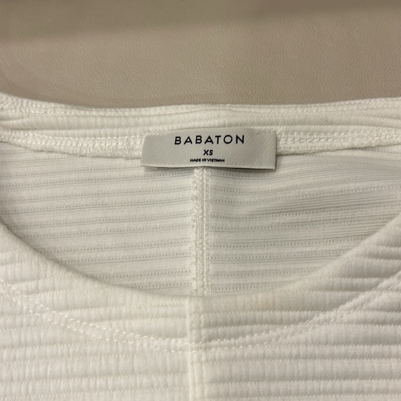 Aritzia Babaton Hal top dolman sleeves - Picture 5 of 6